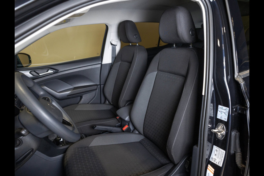 Volkswagen T-Cross 1.0 TSI Life / 110pk / Stoelverwarming / Achteruitrij camera / Adaptieve cruise control /