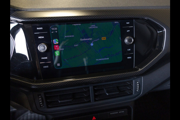 Volkswagen T-Cross 1.0 TSI Life / 110pk / Stoelverwarming / Achteruitrij camera / Adaptieve cruise control /