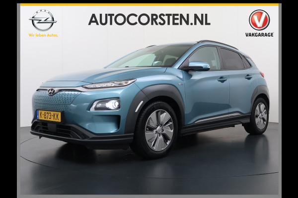 Hyundai Kona EV 64kWh SOH 100% Fase 3 Warmtepomp Leer+Elektr+Verwarmd+Gekoeld! Schuif-/kanteldak Head-Up Display Adap.Cruise Apple Carplay An Keyless Stuurverwarming Blind Spot Monitoring Lane Assist DAB Led Origineel Nederlandse Auto Super compleet! € 46000 nieuw