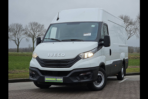 Iveco Daily 35S14V 2.3 352 L2H2 Airco Cruise Control PDC Achter 3 Zits Euro6 136 PK!