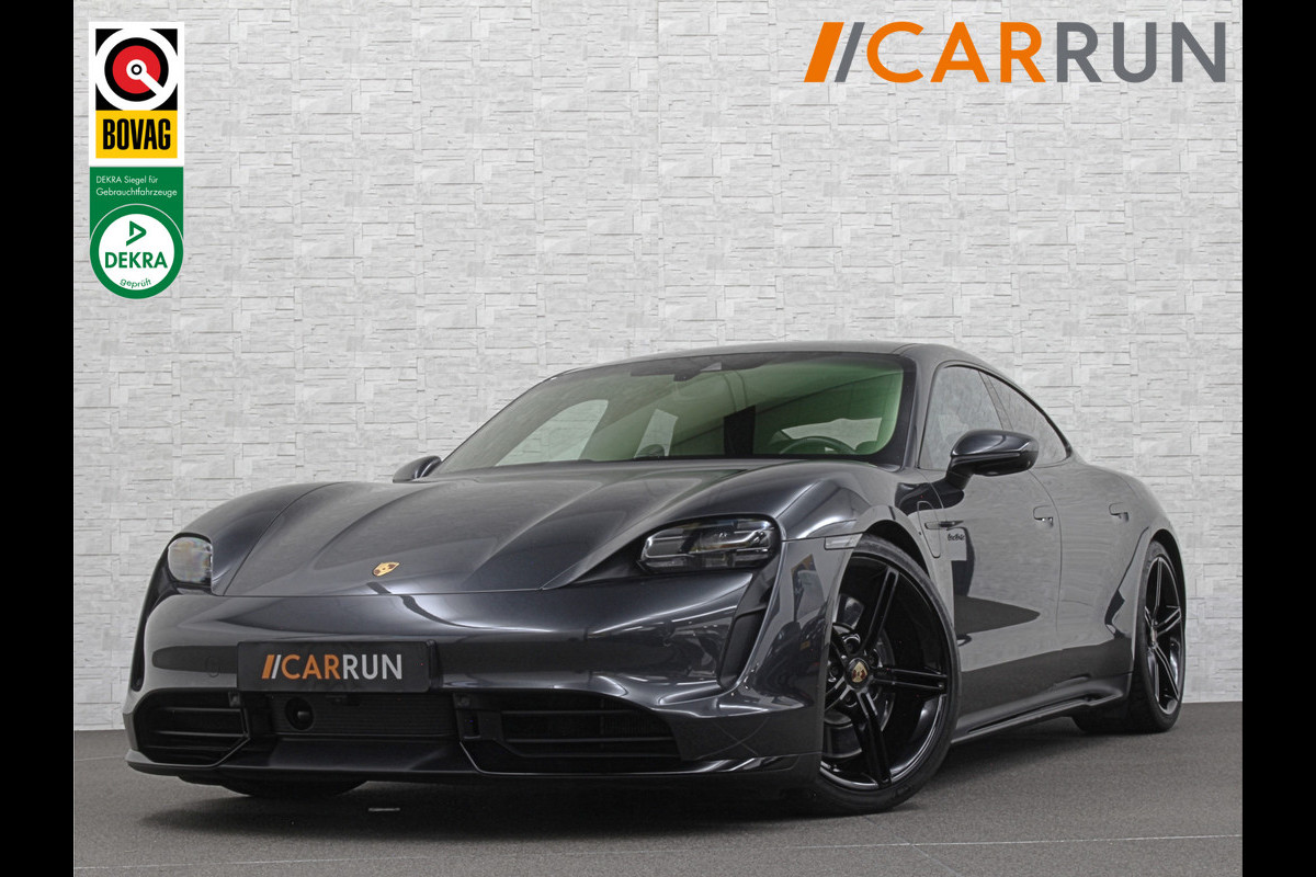 Porsche Taycan 4S Turbo Pakket Performance 84 kWh 490pk | Sport Chrono + | 360 Camera | ACC | Luchtvering | Carbon | 21" | Glasdak | 4WD | Vulkaangrijs | Carplay | Nw.Pr. 147.249,= | NL Auto | SOH Test | Garantie.
