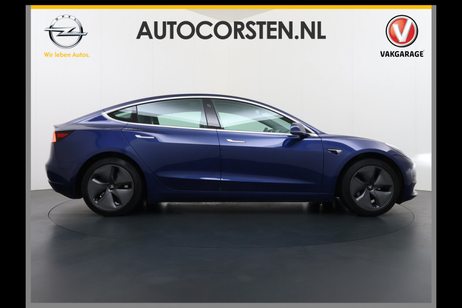 Tesla Model 3 SR Plus 325PK LFP Accu SOH 91% Lmv 18" AutoPilot Leder Pano-dak Adaptive-Cruise Camera's Elektr.-Stuur+Stoelen+Spiegels+Geheugen Navi LED ACC DAB Voorverwarmen interieur via App Keyless One-Pedal-Drive 1e Eigenaar Origineel Nederlandse Auto