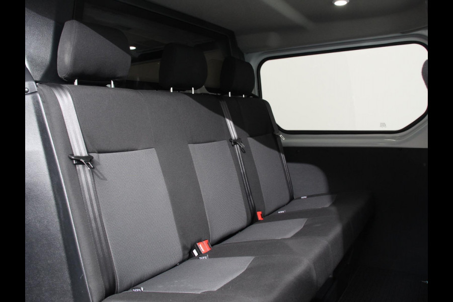 Renault Trafic 2.0 Blue dC1 150 EDC T30 L2H1 Advance Dubbele cabine Navigatie Airco Lichtmetalen velgen Betimmering Trekhaak Camera Parkeer sensoren Dab