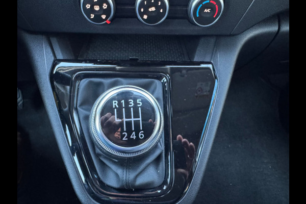 Renault Kangoo TCe 100 Equilibre / Trekhaak / Navi / Parkeerhulp