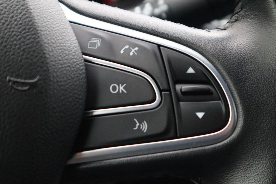 Renault Mégane 1.3 TCe Limited | Automaat | Carplay | Navi |