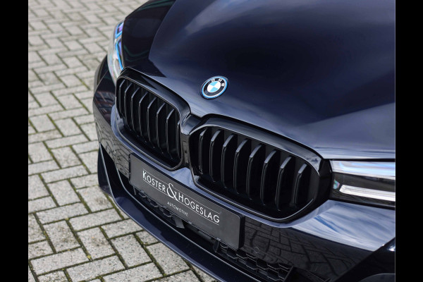 BMW 5 Serie Touring 530e xDrive | Pano - Trekhaak - HUD