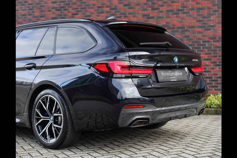 BMW 5 Serie Touring 530e xDrive | Pano - Trekhaak - HUD