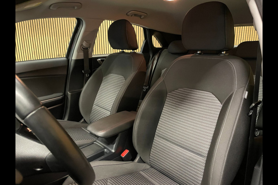 Kia Ceed 1.0 T-GDi DynamicLine|120PK|APPLE CARPLAY|ANDROID|ACHTERUITRIJCAMERA|CLIMATE,CRUISE CONTROL|NL-AUTO|NAP|1E EIG.|INCL.BTW|