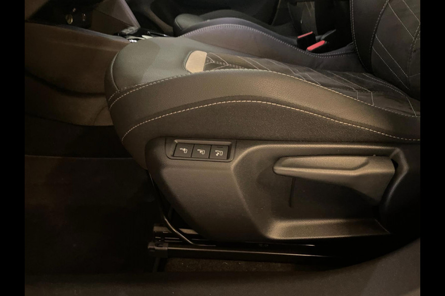 Opel Corsa 1.2 Turbo Ultimate 130PK AUTOMAAT PANO AIRCO NAVI CRUISE BLUETOOTH STOELVERW CAM PDC VELGEN PRIVACYGLAS NIEUWSTAAT