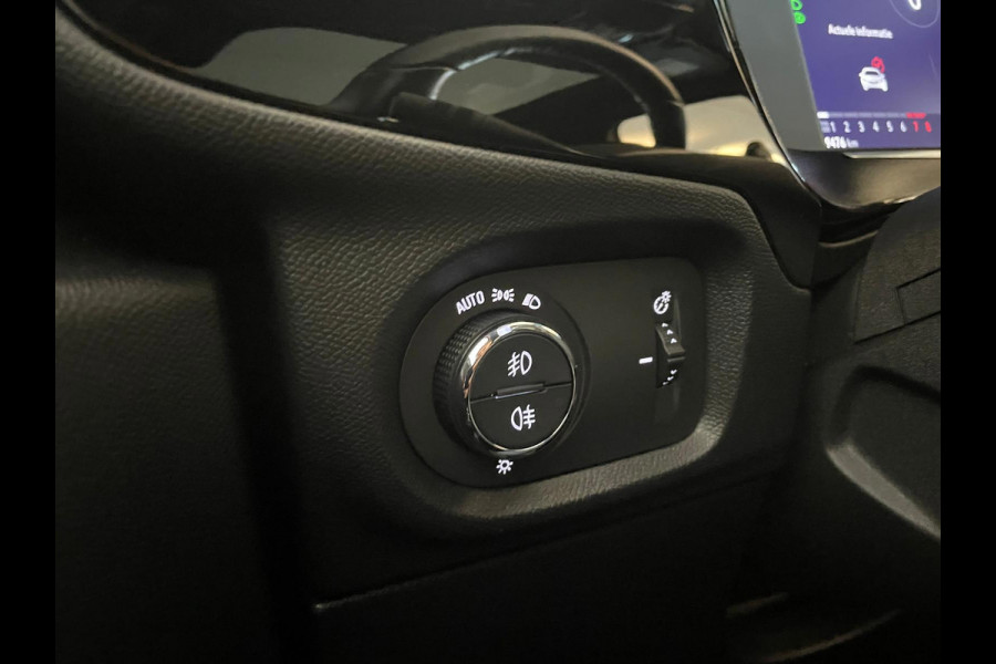 Opel Corsa 1.2 Turbo Ultimate 130PK AUTOMAAT PANO AIRCO NAVI CRUISE BLUETOOTH STOELVERW CAM PDC VELGEN PRIVACYGLAS NIEUWSTAAT