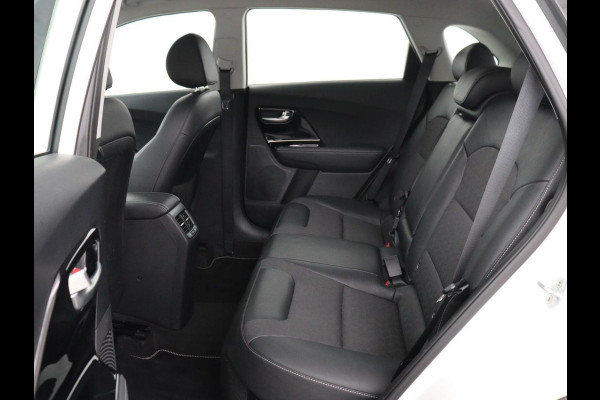 Kia Niro 1.6 GDi PHEV DynamicLine | Half leder | Adaptive cruise | Camera | Carplay | Navigatie | Climate control | Bluetooth | Parkeerhulp