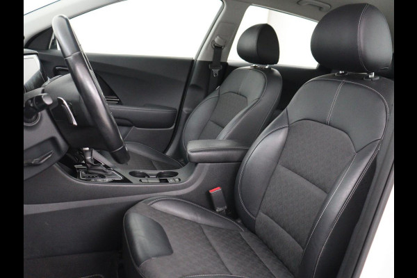 Kia Niro 1.6 GDi PHEV DynamicLine | Half leder | Adaptive cruise | Camera | Carplay | Navigatie | Climate control | Bluetooth | Parkeerhulp