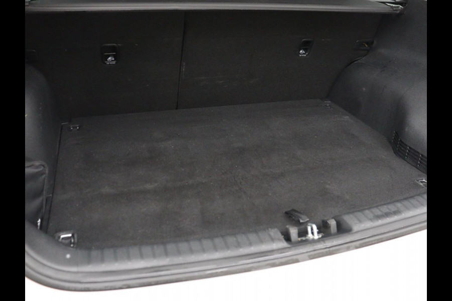 Kia Niro 1.6 GDi PHEV DynamicLine | Half leder | Adaptive cruise | Camera | Carplay | Navigatie | Climate control | Bluetooth | Parkeerhulp