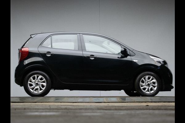 Kia Picanto 1.0 CVVT ComfortPlusLine Navigator Sport (APPLE CARPLAY,NAVI,CAMERA,CRUISE,ELEKTRISCH PAKKET,SPORTSTOELEN,LM VELGEN)