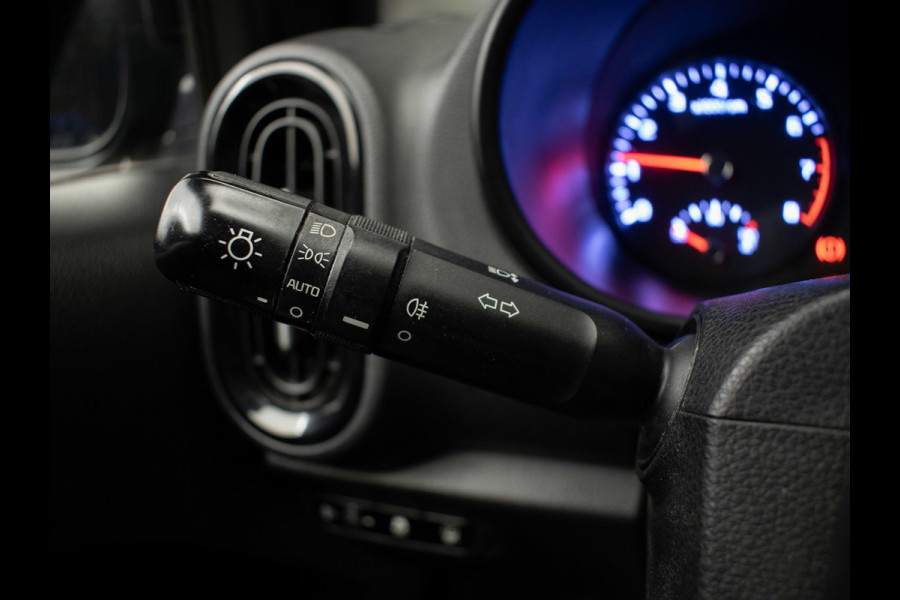 Kia Picanto 1.0 CVVT ComfortPlusLine Navigator Sport (APPLE CARPLAY,NAVI,CAMERA,CRUISE,ELEKTRISCH PAKKET,SPORTSTOELEN,LM VELGEN)