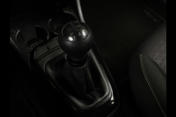 Kia Picanto 1.0 CVVT ComfortPlusLine Navigator Sport (APPLE CARPLAY,NAVI,CAMERA,CRUISE,ELEKTRISCH PAKKET,SPORTSTOELEN,LM VELGEN)