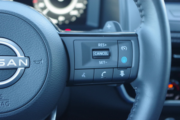 Nissan QASHQAI 1.3 MHEV Xtronic Automaat N-Connecta, Panoramadak, Carplay, Sfeerverlichting