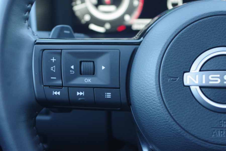 Nissan QASHQAI 1.3 MHEV Xtronic Automaat N-Connecta, Panoramadak, Carplay, Sfeerverlichting