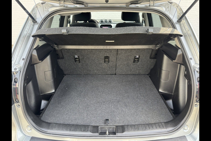 Suzuki Vitara 1.4 S Adaptive cruise Climate control Stoelverwarming LED Apple / Android Navigatie Achteruitrijcamera
