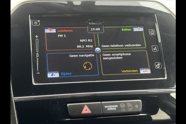 Suzuki Vitara 1.4 S Adaptive cruise Climate control Stoelverwarming LED Apple / Android Navigatie Achteruitrijcamera