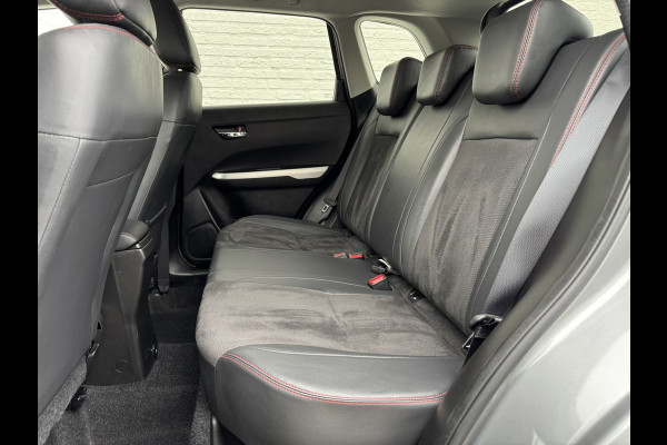 Suzuki Vitara 1.4 S Adaptive cruise Climate control Stoelverwarming LED Apple / Android Navigatie Achteruitrijcamera