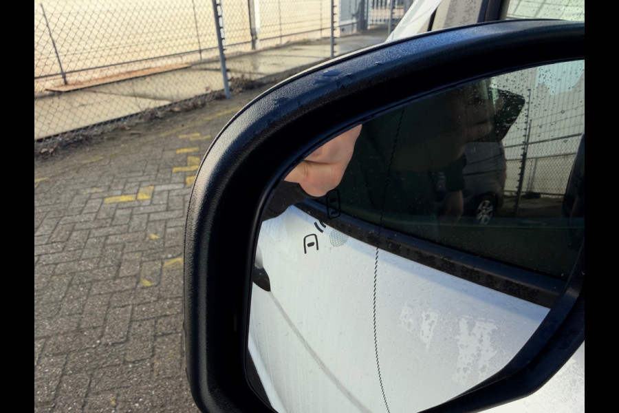 Ford Transit Connect 1.5 EcoBlue L1 Limited / Automaat 120PK / Laadruimte inrichting / Camera / 3 zits