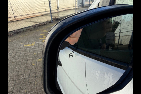 Ford Transit Connect 1.5 EcoBlue L1 Limited / Automaat 120PK / Laadruimte inrichting / Camera / 3 zits