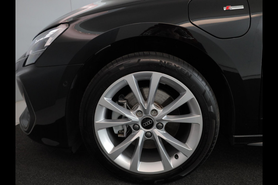 Audi A3 Sportback 40 TFSI e S edition 204 pk S-tronic | Verlengde garantie | Navigatie | Parkeersensoren (Park assist) | Achteruitrijcamera | Stoelverwarming | S-Line |
