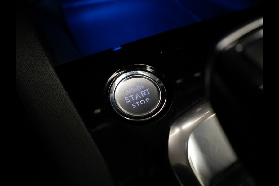 Peugeot 5008 1.2 PureTech GT-Line Sport 7P (APPLE CARPLAY,NAVI,CAMERA,360 VIEW,CLIMATE,CRUISE,PDC,GETINT,SPORTSTOELEN,LM VELGEN)