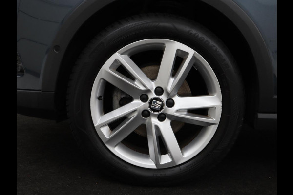 Seat Arona 1.0 TSI FR Intens Plus | Stoelverwarming | Leder/Alcantara | Adaptive cruise | Camera | Virtual Cockpit | Carplay | Navigatie | Keyless | Full LED | Dodehoek detectie | Climate control | Park Assist