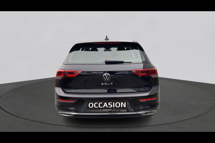Volkswagen Golf 1.5 TSI Style Trekhaak Navigatie Full-LED Pdc Acc Android/Carplay