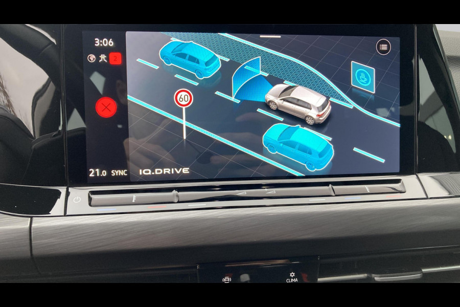 Volkswagen Golf 1.5 TSI Style Trekhaak Navigatie Full-LED Pdc Acc Android/Carplay