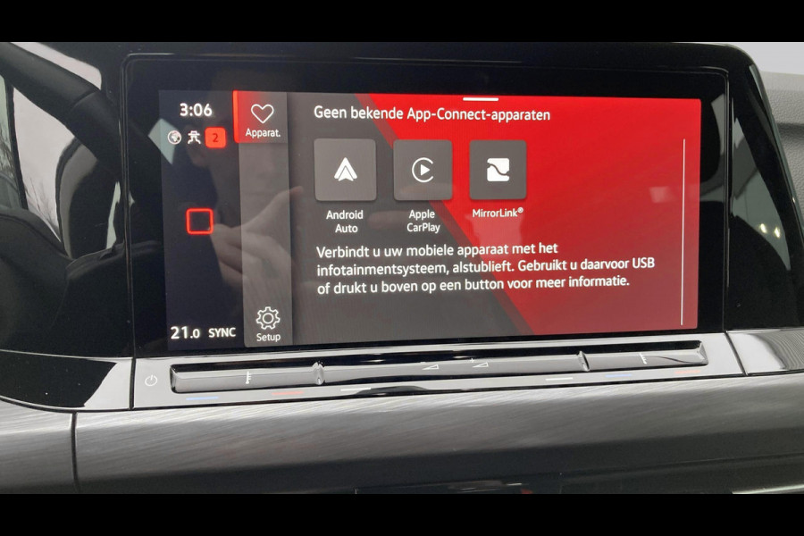 Volkswagen Golf 1.5 TSI Style Trekhaak Navigatie Full-LED Pdc Acc Android/Carplay