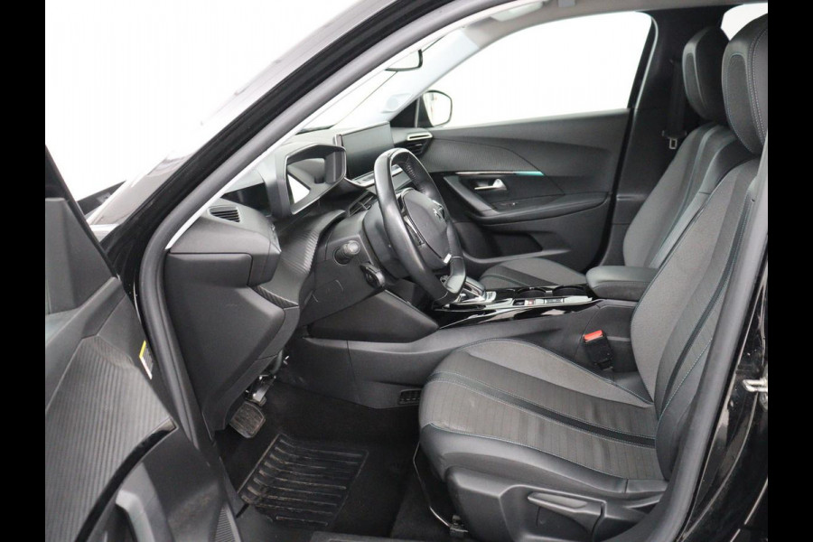 Peugeot e-2008 EV Allure 50 kWh | SOH 91% | 3 Fase | Half leder | Carplay | Camera | Full LED | Navigatie | Climate control | Parkeerhulp | Cruise control | Bluetooth