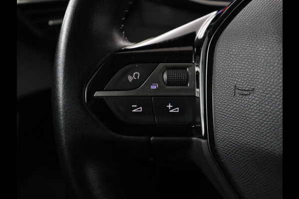 Peugeot e-2008 EV Allure 50 kWh | SOH 91% | 3 Fase | Half leder | Carplay | Camera | Full LED | Navigatie | Climate control | Parkeerhulp | Cruise control | Bluetooth