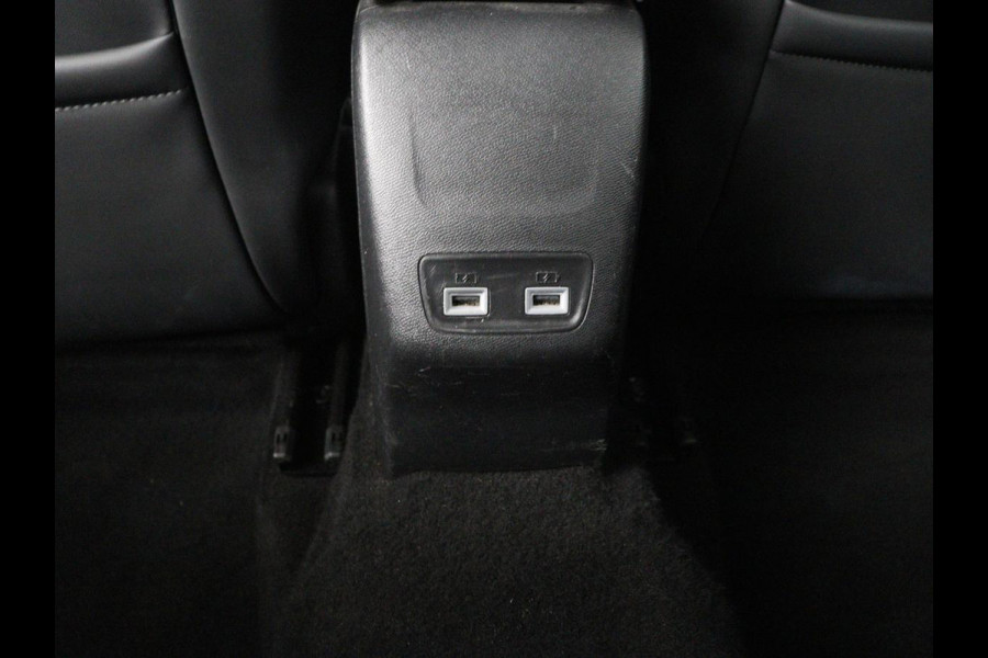 Peugeot e-2008 EV Allure 50 kWh | SOH 91% | 3 Fase | Half leder | Carplay | Camera | Full LED | Navigatie | Climate control | Parkeerhulp | Cruise control | Bluetooth