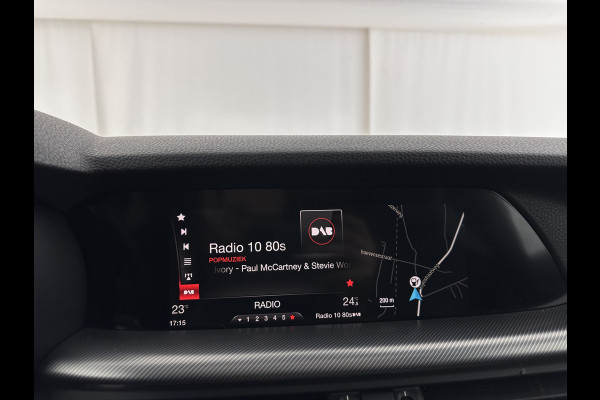 Alfa Romeo Stelvio 2.2d AWD Q4 Super Aut. *PANO | LEATHER | BI-XENON | MEMORY-PACK | HARMAN/KARDON | BLINDSPOT | CAMERA | DAB+ | NAVI-FULLMAP | HEATED-SPORTSEATS | ECC | ADAPTIVE-CRUISE | PDC | PRIVACYGLASS | TOWBAR | 19"ALU*