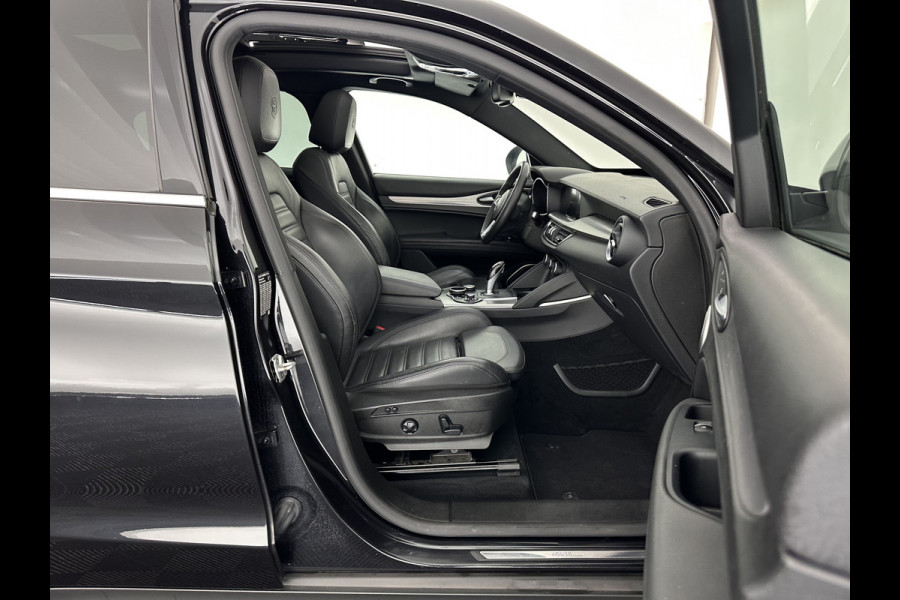 Alfa Romeo Stelvio 2.2d AWD Q4 Super Aut. *PANO | LEATHER | BI-XENON | MEMORY-PACK | HARMAN/KARDON | BLINDSPOT | CAMERA | DAB+ | NAVI-FULLMAP | HEATED-SPORTSEATS | ECC | ADAPTIVE-CRUISE | PDC | PRIVACYGLASS | TOWBAR | 19"ALU*