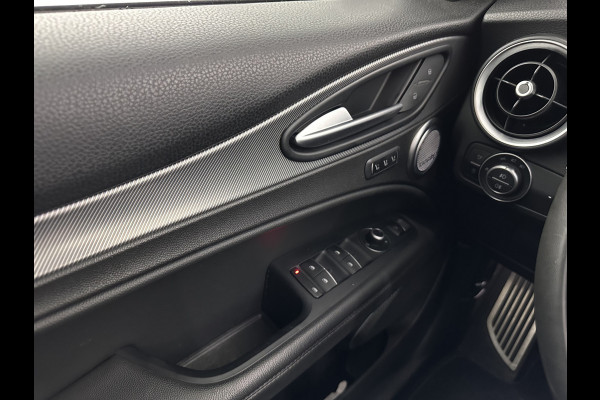 Alfa Romeo Stelvio 2.2d AWD Q4 Super Aut. *PANO | LEATHER | BI-XENON | MEMORY-PACK | HARMAN/KARDON | BLINDSPOT | CAMERA | DAB+ | NAVI-FULLMAP | HEATED-SPORTSEATS | ECC | ADAPTIVE-CRUISE | PDC | PRIVACYGLASS | TOWBAR | 19"ALU*