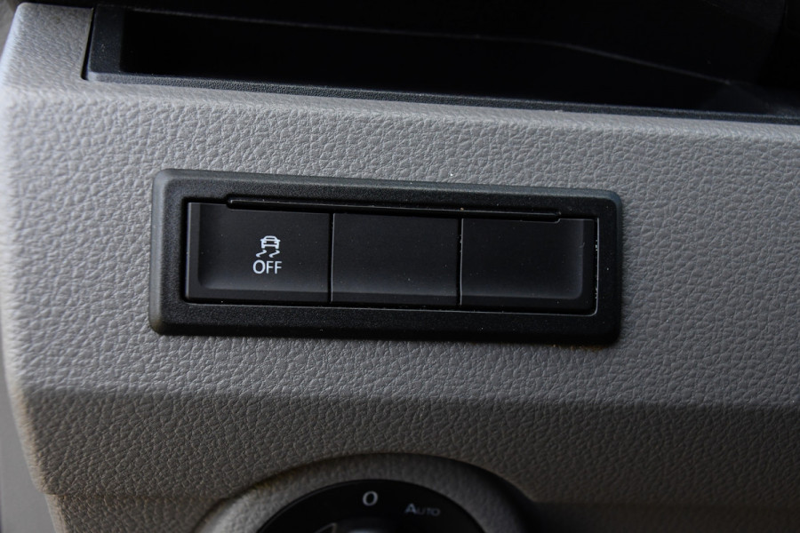 Volkswagen Transporter 2.0 TDI L2H1 32 DC Bulli Virtual, Adaptieve Cruise, Carplay, LED, 150PK, Stoelverwarming, Trekhaak, 2 x Schuifdeur, Standkachel, Uniek!