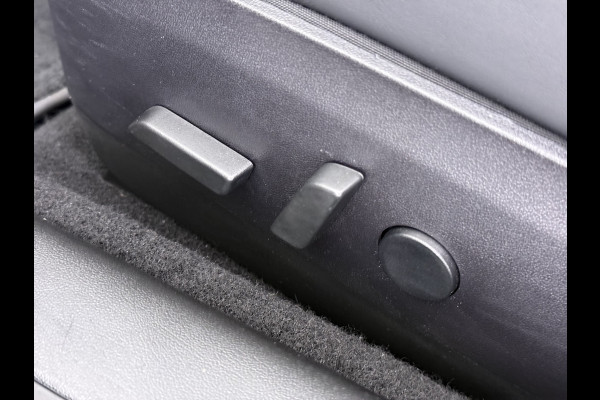 Tesla Model 3 SR+ 60kWh 325PK AutoPilot Leer PanoramaDak Adaptive Cruise Lmv 18" Camera's Elektr.-Stuur+Stoelen+Spiegels+Geheugen+Easy-Entry+V Soh 81% Ecc Navi Led DAB Voorverwarmen interieur via App Keyless One-Pedal-Drive Origineel Nederlandse Auto 1584kg licht! slechts 67 euro belasting p/m