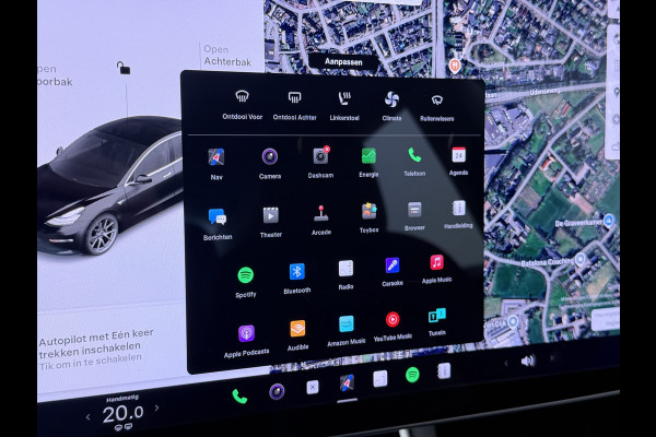 Tesla Model 3 SR+ 60kWh 325PK AutoPilot Leer PanoramaDak Adaptive Cruise Lmv 18" Camera's Elektr.-Stuur+Stoelen+Spiegels+Geheugen+Easy-Entry+V Soh 81% Ecc Navi Led DAB Voorverwarmen interieur via App Keyless One-Pedal-Drive Origineel Nederlandse Auto 1584kg licht! slechts 67 euro belasting p/m