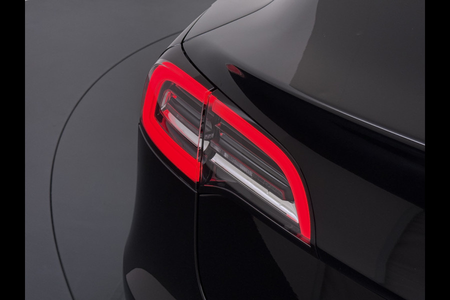 Tesla Model 3 SR+ 60kWh 325PK AutoPilot Leer PanoramaDak Adaptive Cruise Lmv 18" Camera's Elektr.-Stuur+Stoelen+Spiegels+Geheugen+Easy-Entry+V Soh 81% Ecc Navi Led DAB Voorverwarmen interieur via App Keyless One-Pedal-Drive Origineel Nederlandse Auto 1584kg licht! slechts 67 euro belasting p/m