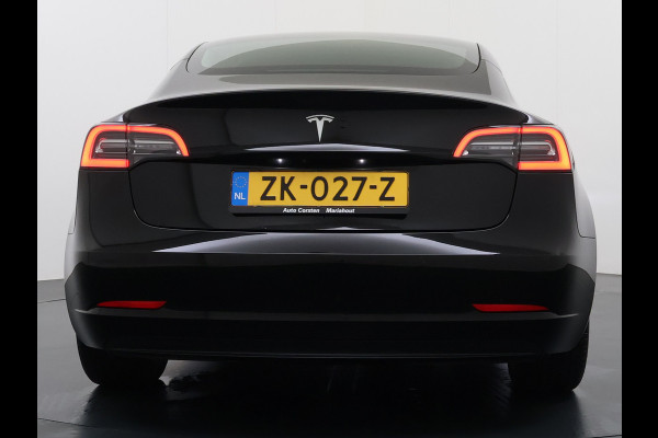 Tesla Model 3 SR+ 60kWh 325PK AutoPilot Leer PanoramaDak Adaptive Cruise Lmv 18" Camera's Elektr.-Stuur+Stoelen+Spiegels+Geheugen+Easy-Entry+V Soh 81% Ecc Navi Led DAB Voorverwarmen interieur via App Keyless One-Pedal-Drive Origineel Nederlandse Auto 1584kg licht! slechts 67 euro belasting p/m
