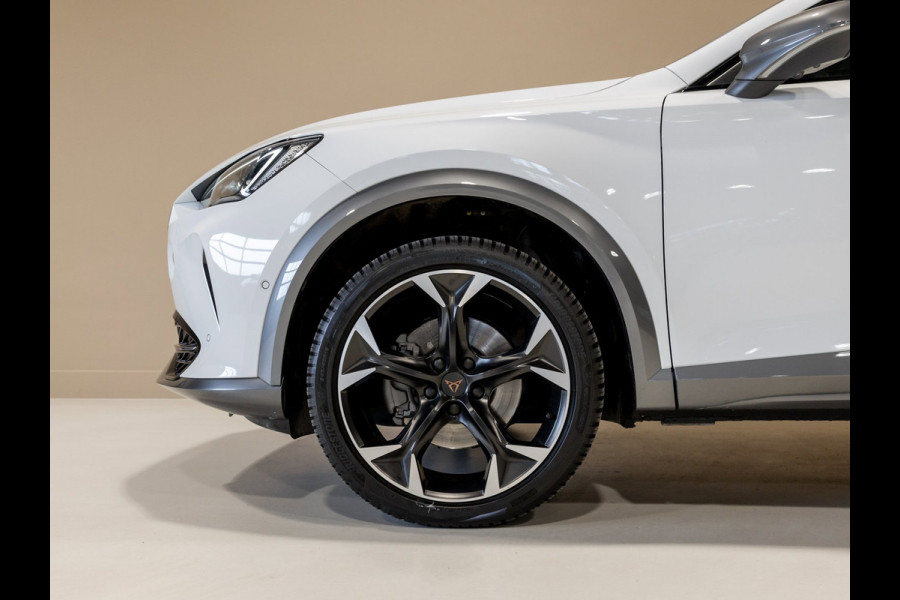 CUPRA Formentor 1.5 TSI / 150pk / Panorama dak / Stuur en stoelverwarming / Rondomzicht camera /