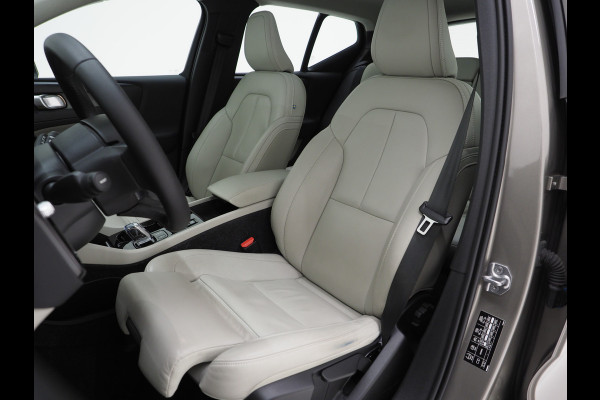 Volvo XC40 1.5 T5 Recharge Inscription | Panoramadak | Leder | Keyless | Virtual | DAB | Cruise | LED | Carplay