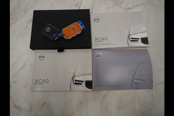 Volvo XC40 1.5 T5 Recharge Inscription | Panoramadak | Leder | Keyless | Virtual | DAB | Cruise | LED | Carplay