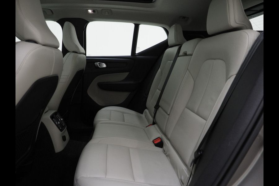 Volvo XC40 1.5 T5 Recharge Inscription | Panoramadak | Leder | Keyless | Virtual | DAB | Cruise | LED | Carplay