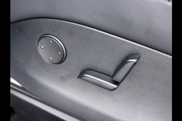 Tesla Model X 100D 20" Trekhaak Leder Luchtvering Adaptive Cruise AutoPilot Panoramadak Vleugeldeuren Camera's Elektr.Stoelen/Stuur+Verwarmd+G Adaptieve koplampen Lmv 20" Led Elektr.-Achterklep Bordherkenning Verwarmde Sproeiers-bladen Carbon Sentry Mode Valet mode 2250 kg Trekvermogen! € 124.700 nieuw !