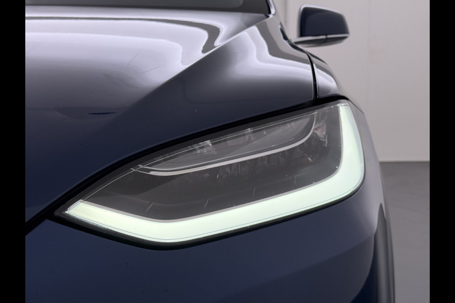 Tesla Model X 100D 20" Trekhaak Leder Luchtvering Adaptive Cruise AutoPilot Panoramadak Vleugeldeuren Camera's Elektr.Stoelen/Stuur+Verwarmd+G Adaptieve koplampen Lmv 20" Led Elektr.-Achterklep Bordherkenning Verwarmde Sproeiers-bladen Carbon Sentry Mode Valet mode 2250 kg Trekvermogen! € 124.700 nieuw !